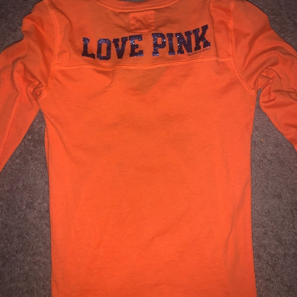 PINK VS TOP! ๐ - Picture 3 of 3
